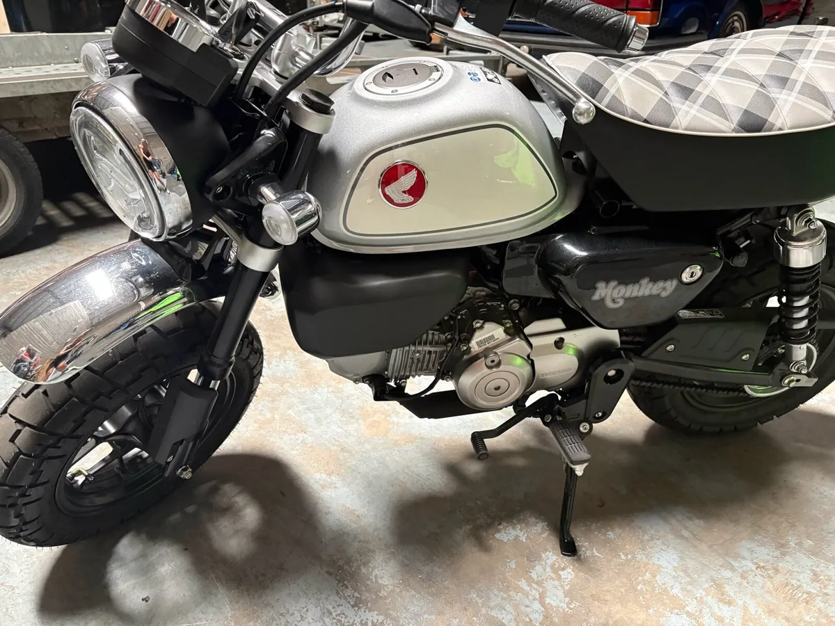 Honda Monkey 125 - Image 1
