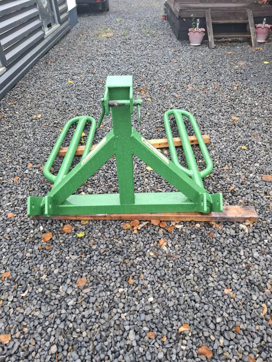 Power Transport Box - Bale Handler - Hitch - Image 1