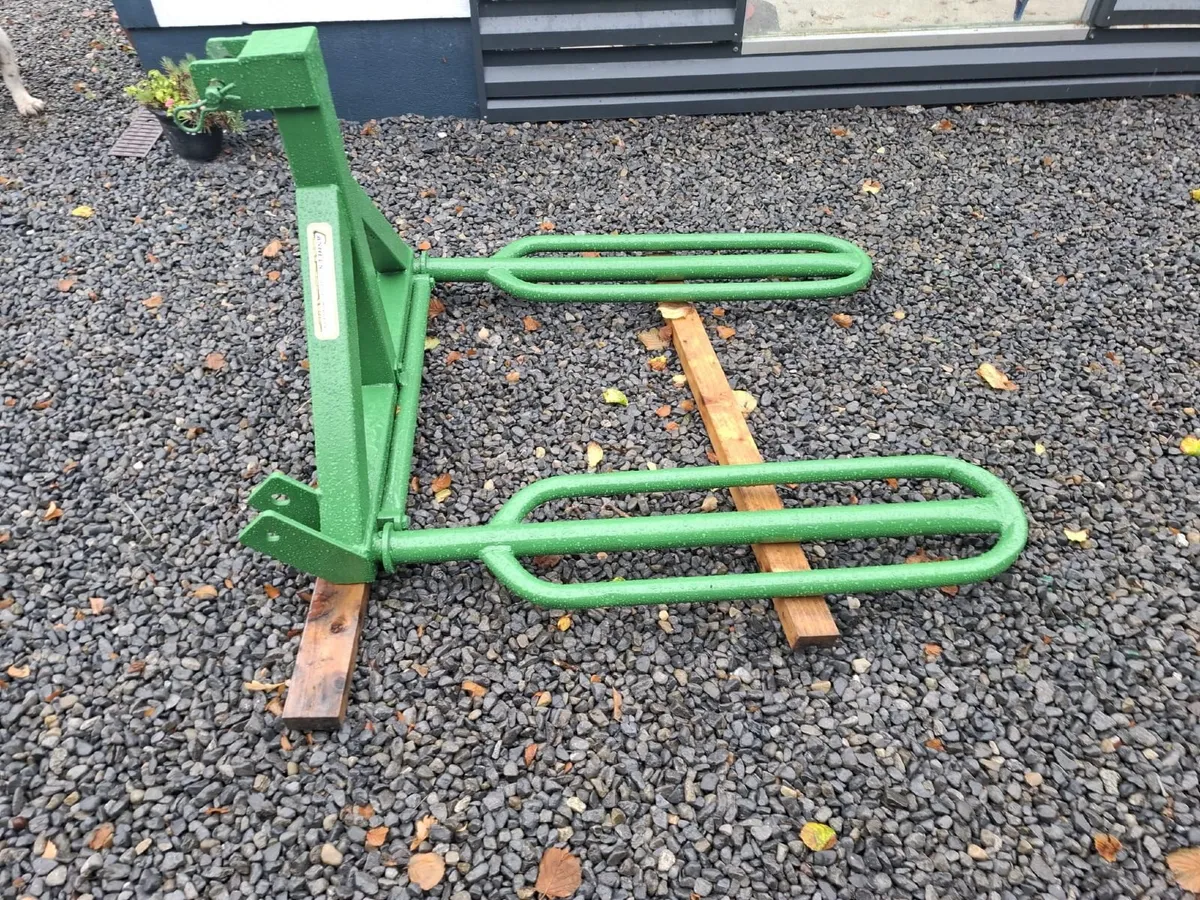 Power Transport Box - Bale Handler - Hitch - Image 2