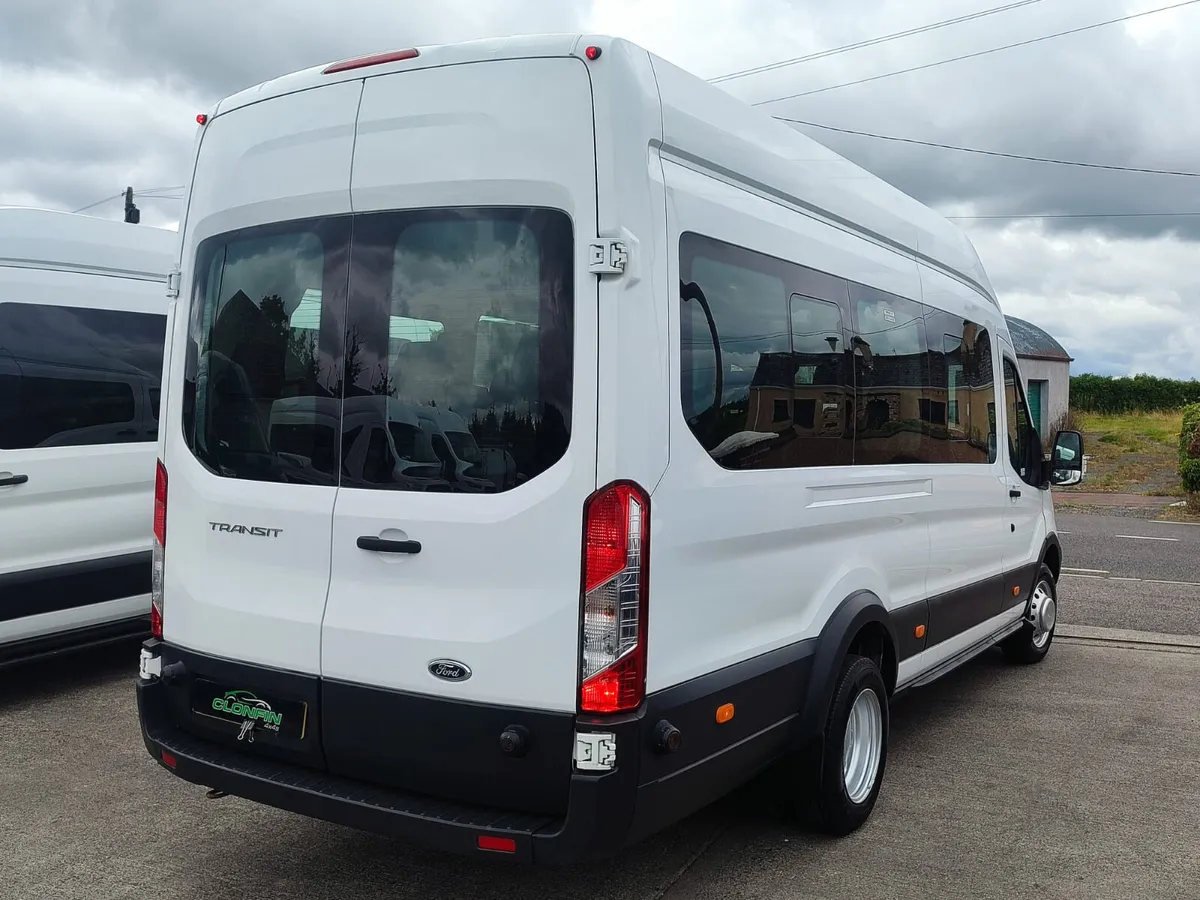 FORD TRANSIT 17 SEATER MINIBUS - Image 4