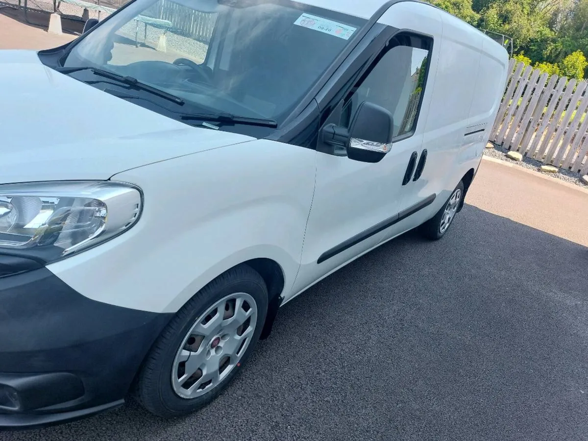 Van - Image 3