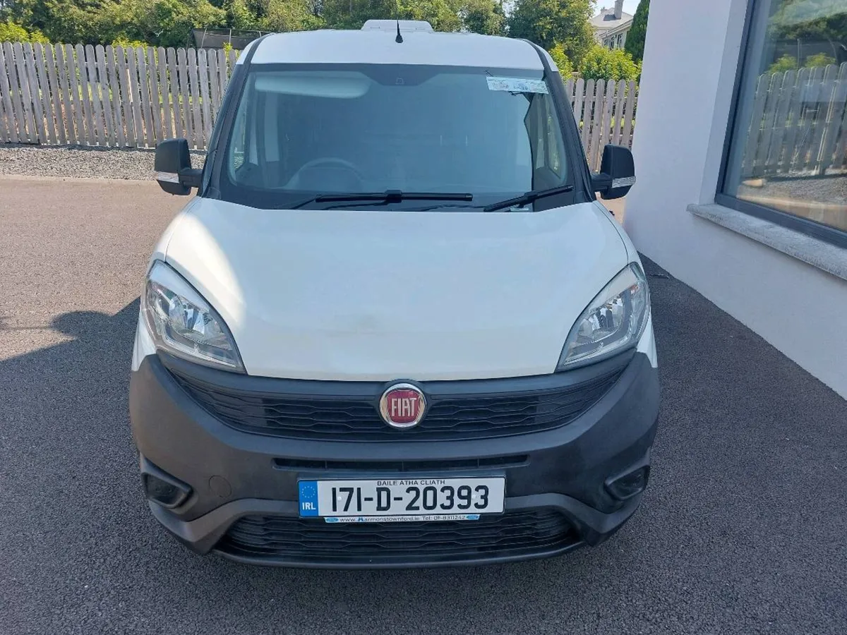 Van - Image 4