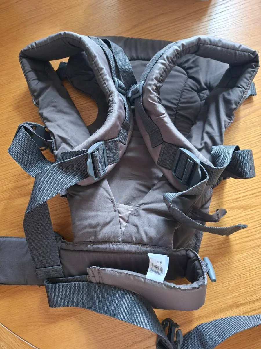 Baby carrier - Image 2