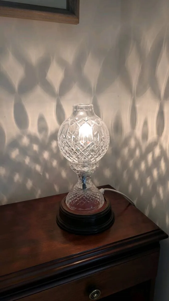 Cavan Crystal Hurricane Lamp - Image 2