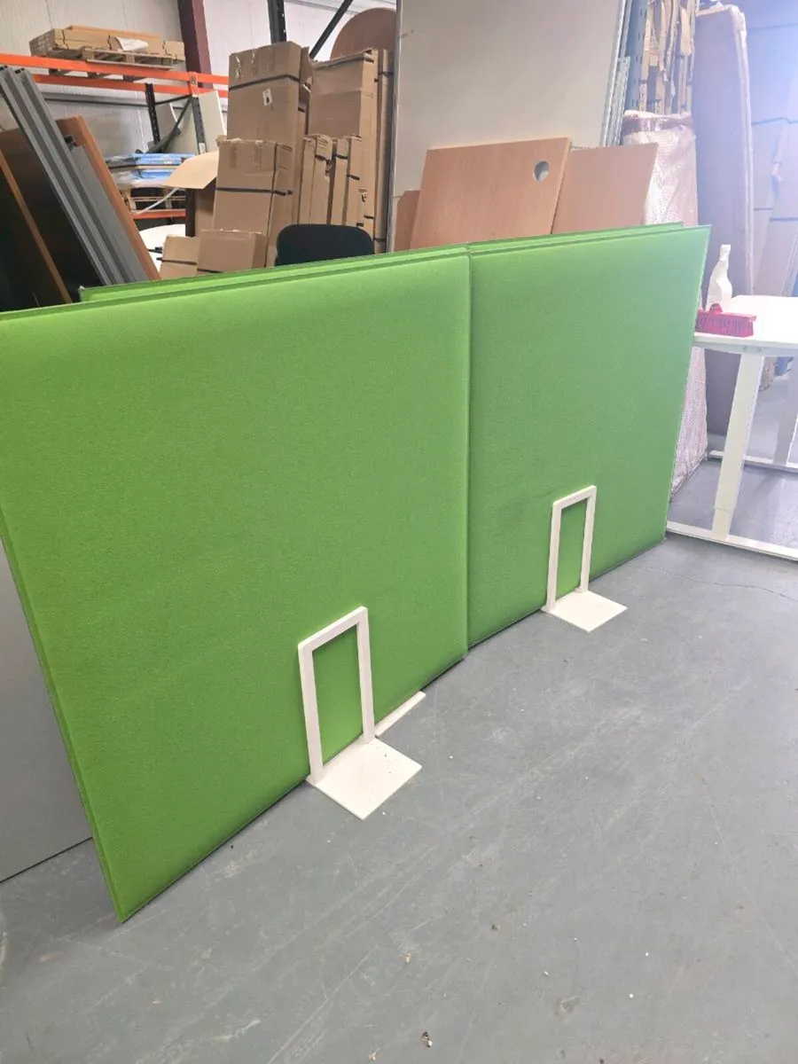 4 green office dividers 1.2m x 1.2m