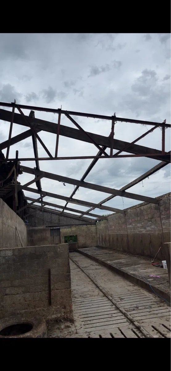 Slats, cubicles and trusses for sale - Image 1