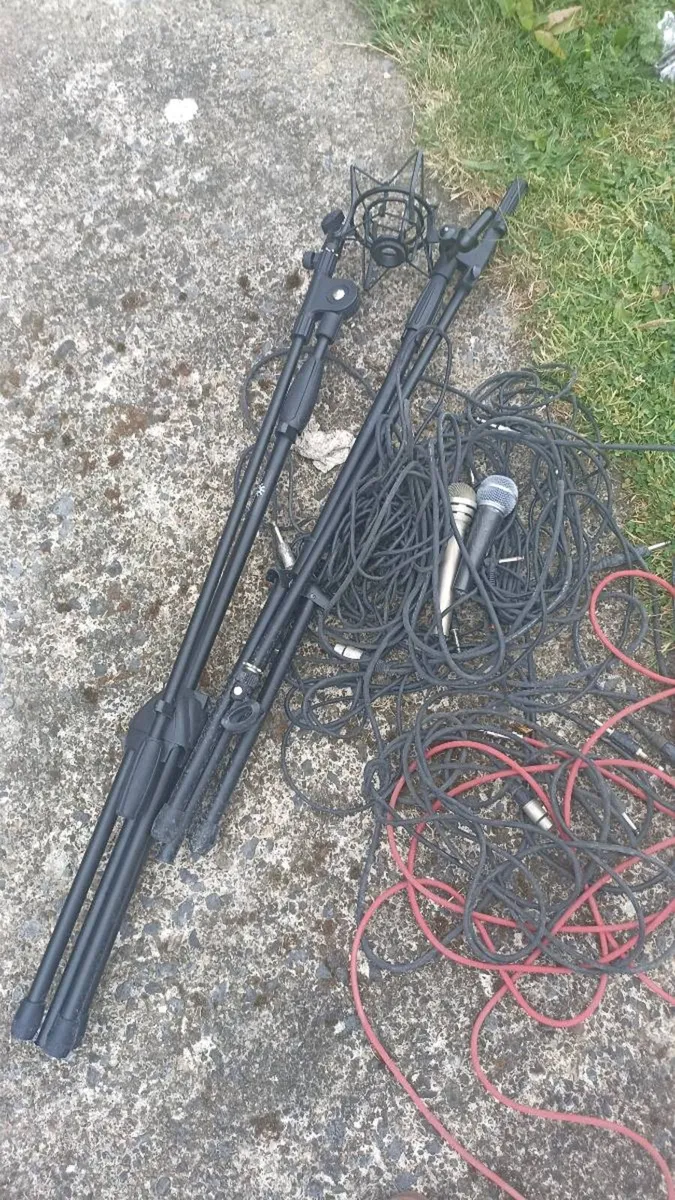 Music pieces, stands, wires mics - Image 3