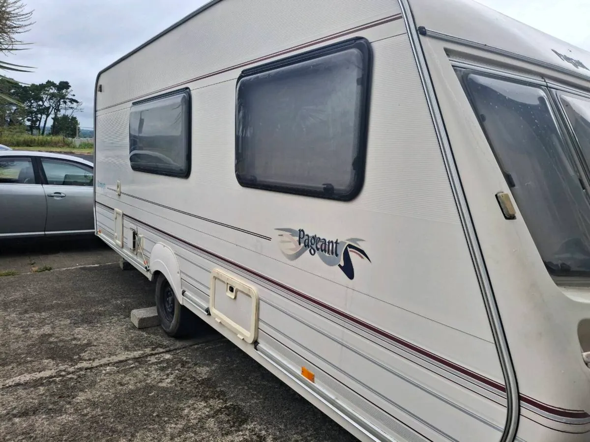 Caravan - Image 2