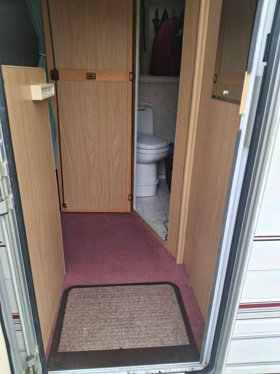 Caravan - Image 4