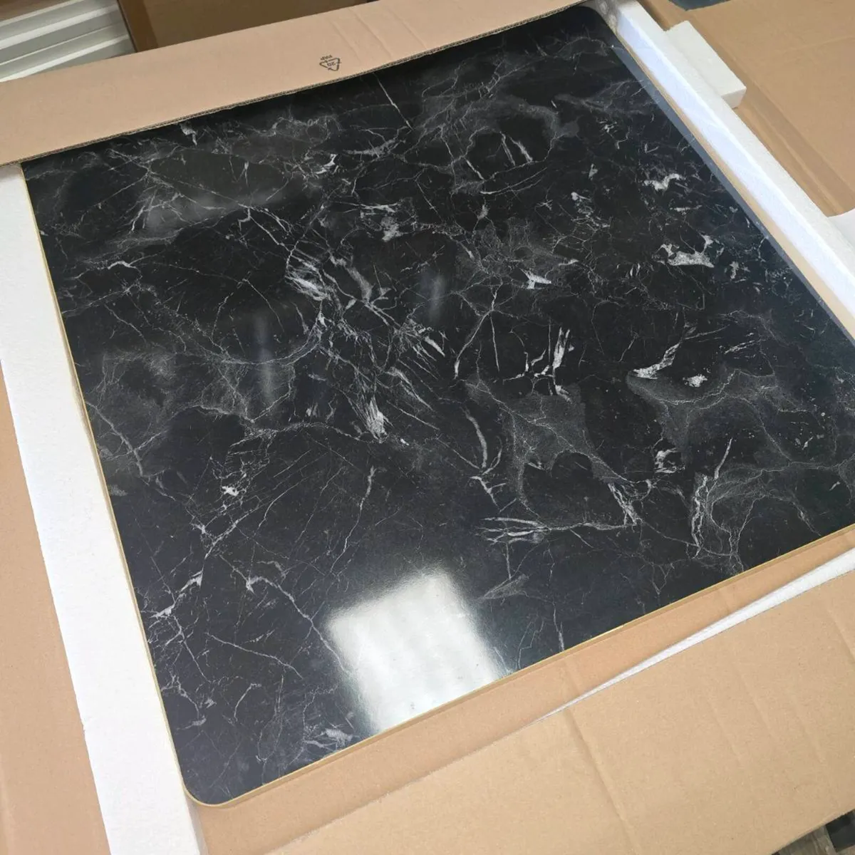 Cafe tables - Image 1