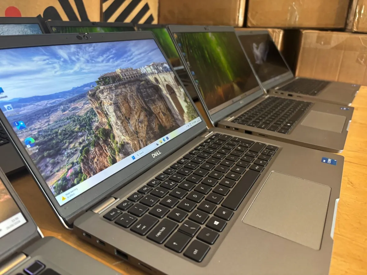 Dell Latitude Touchscreen Laptops-16Gb-13.3"-Deliv - Image 3