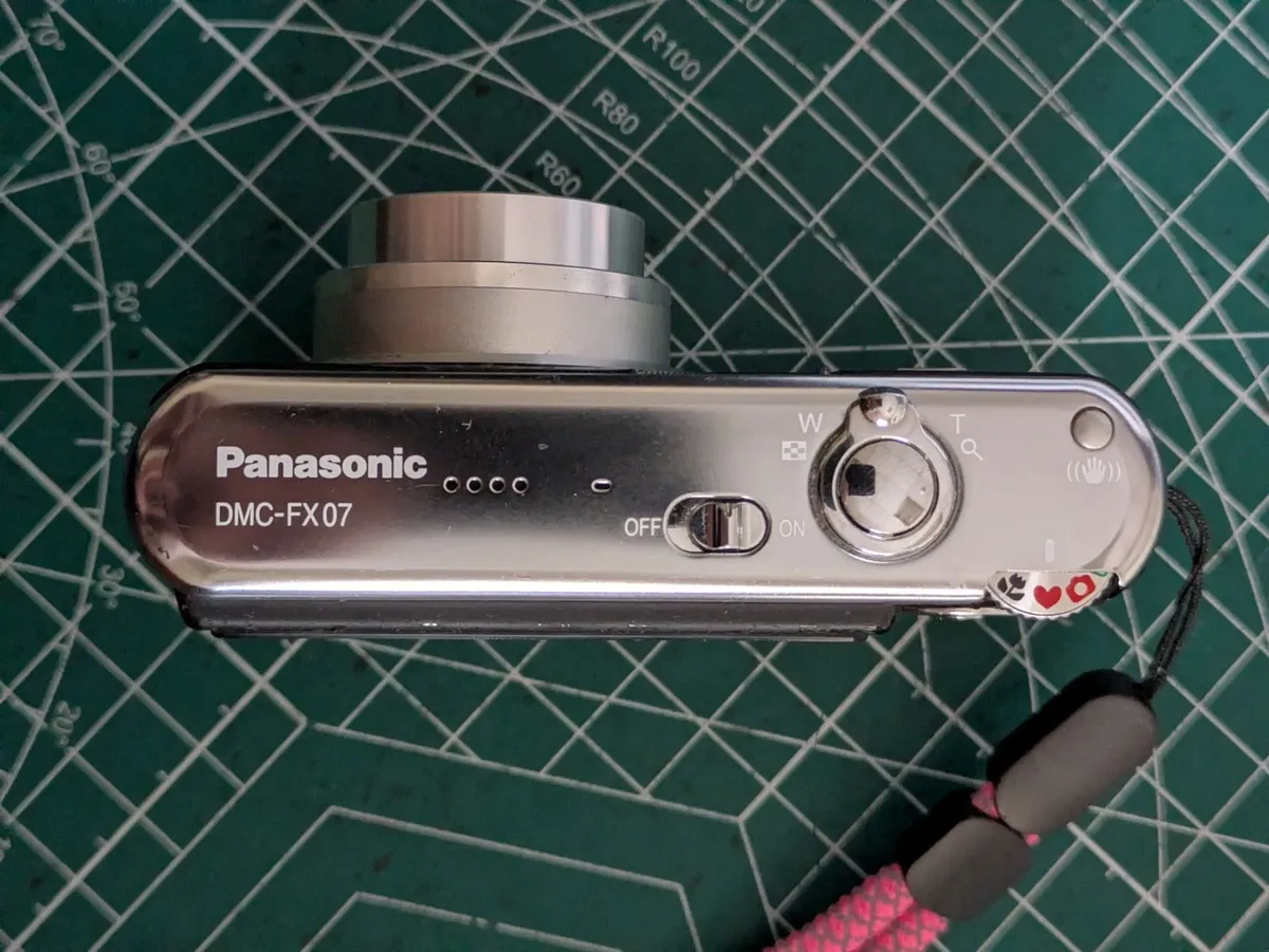 Lumix FX07 7 MP CCD🌈 Leica Vario-Elmarit 💥 - Image 3