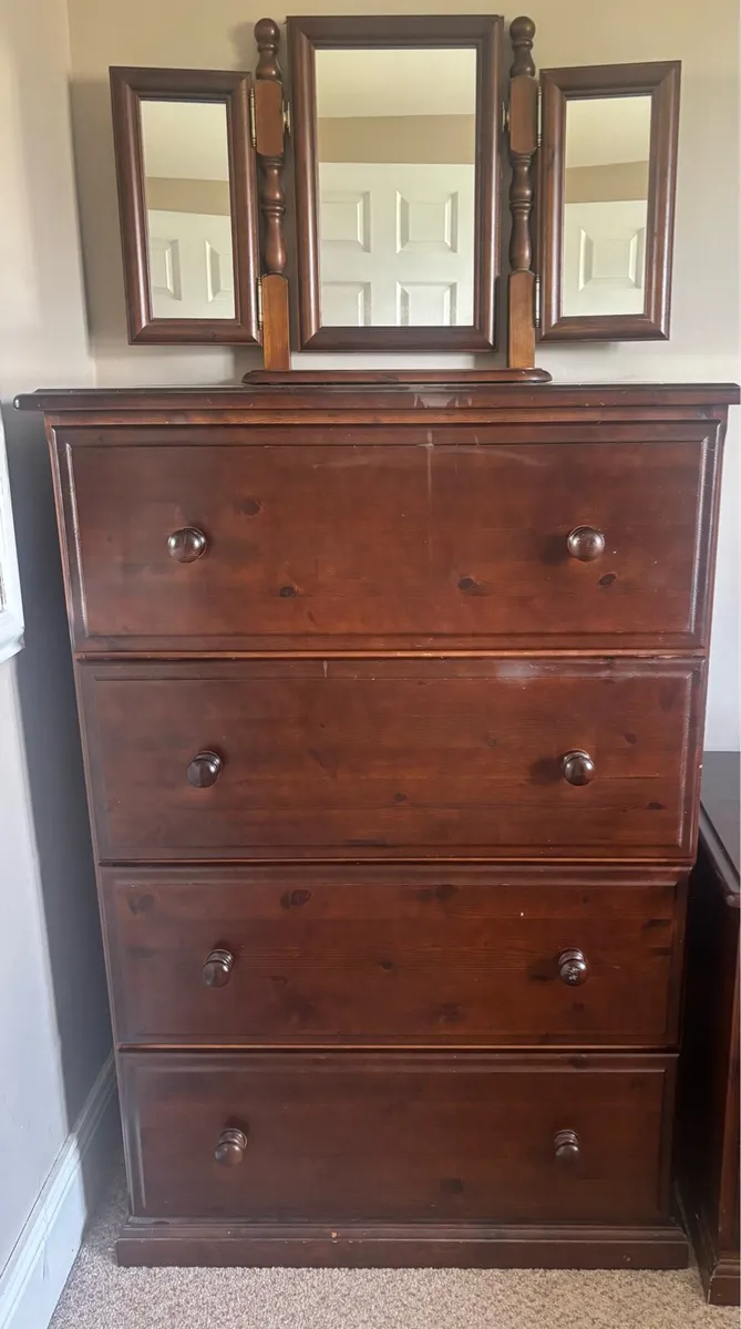 3 piece set bedroom mahogany effect furniture - Image 2