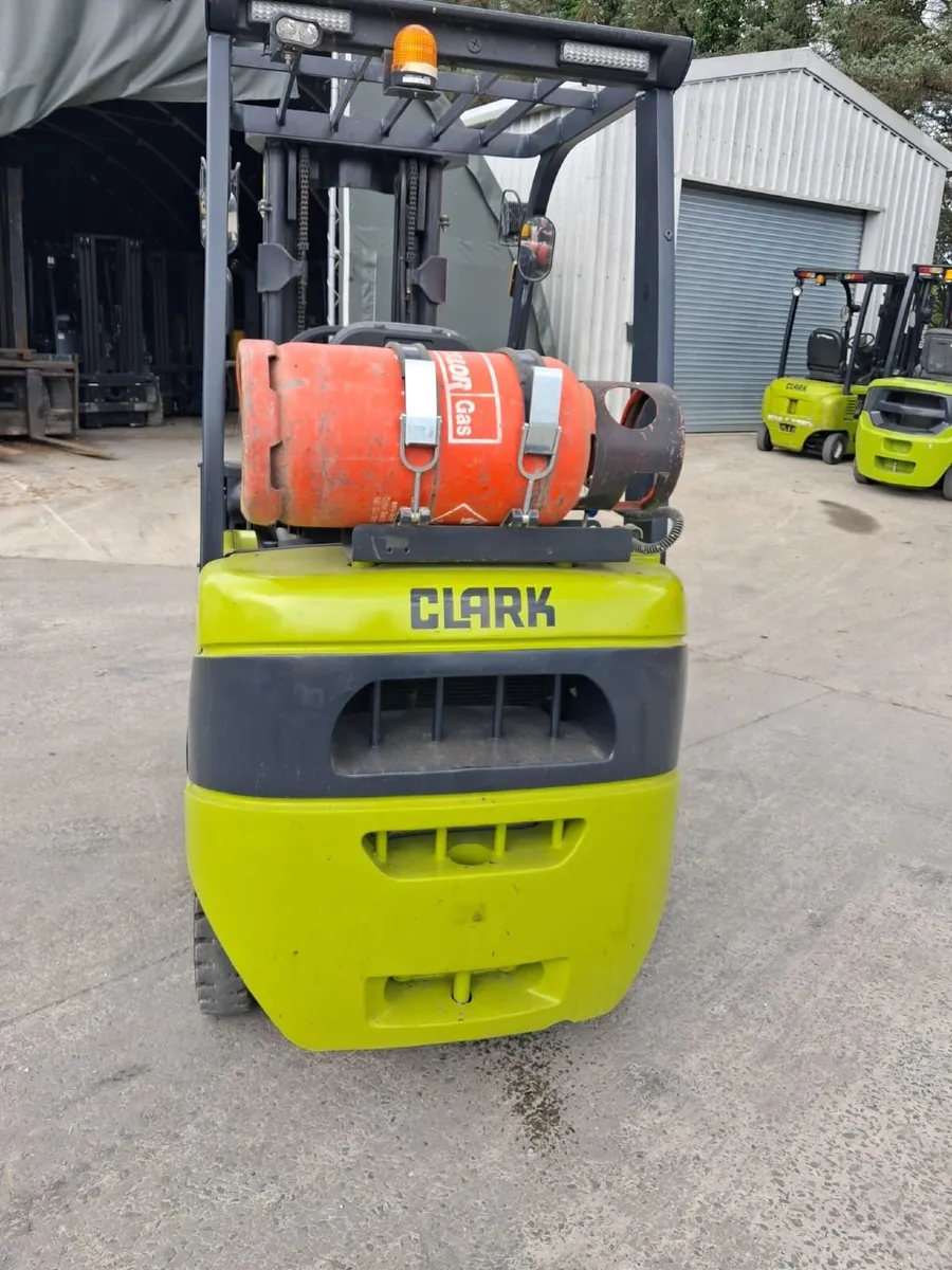 Clark Lpg Forklift - Image 3
