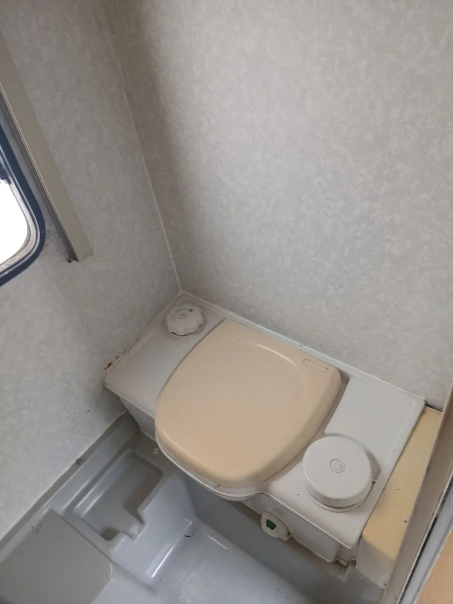 Caravan - Image 3