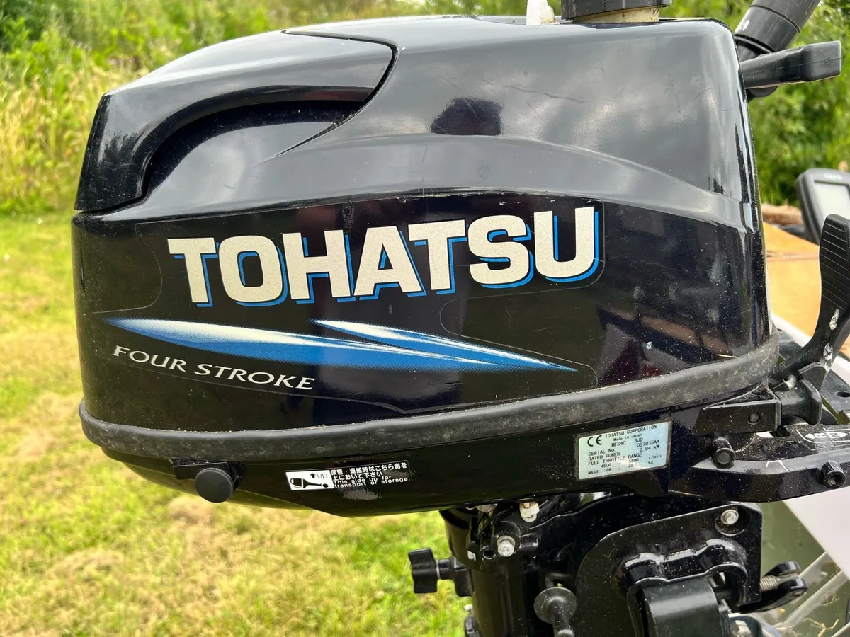 19ft Cabin Boat + Tohatsu 4hp 4-Stroke & Trailer - Image 3