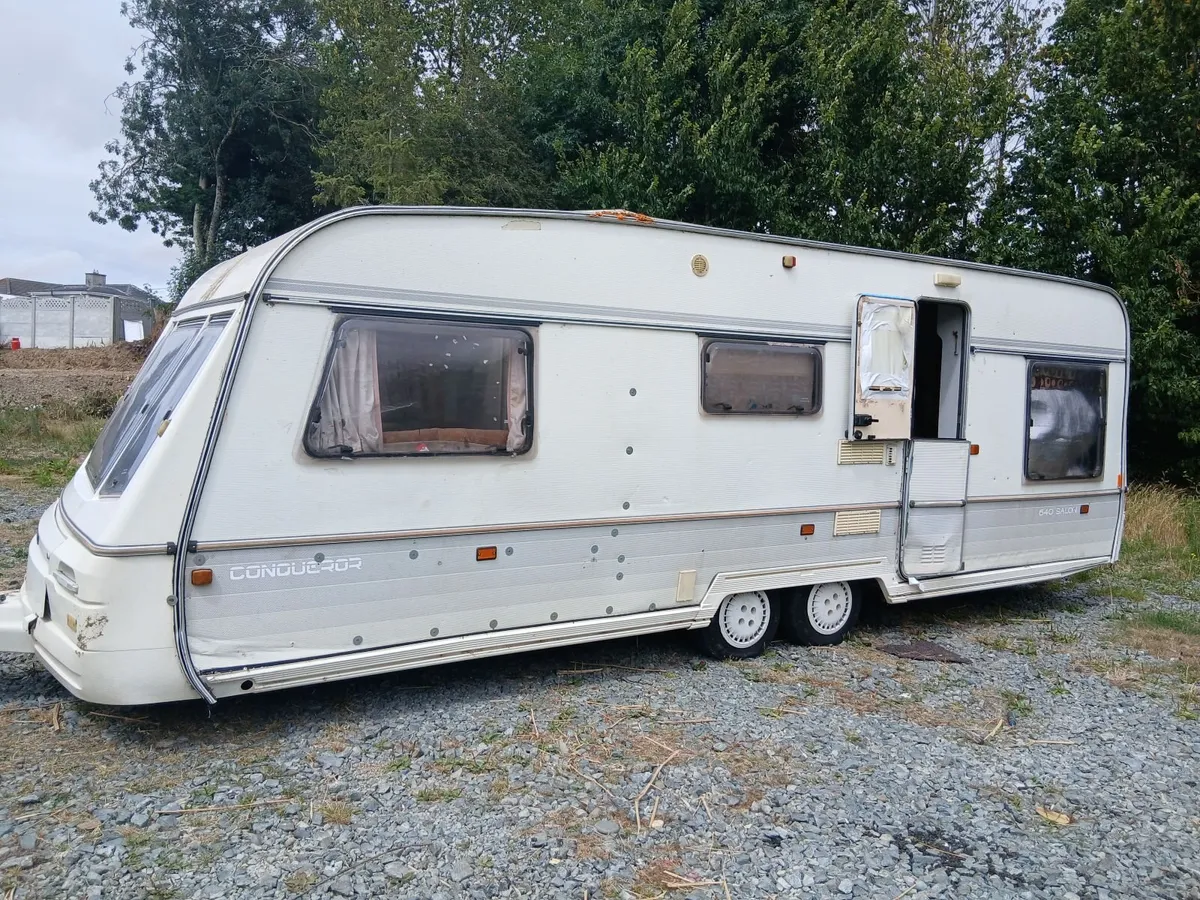Caravan - Image 1