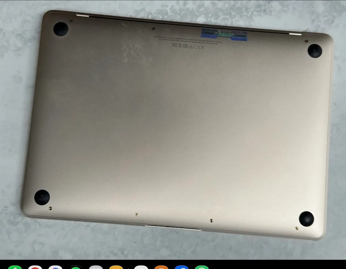 Apple MacBook 12' Retina (2017) m5 512GB 8GB RAM - Image 3