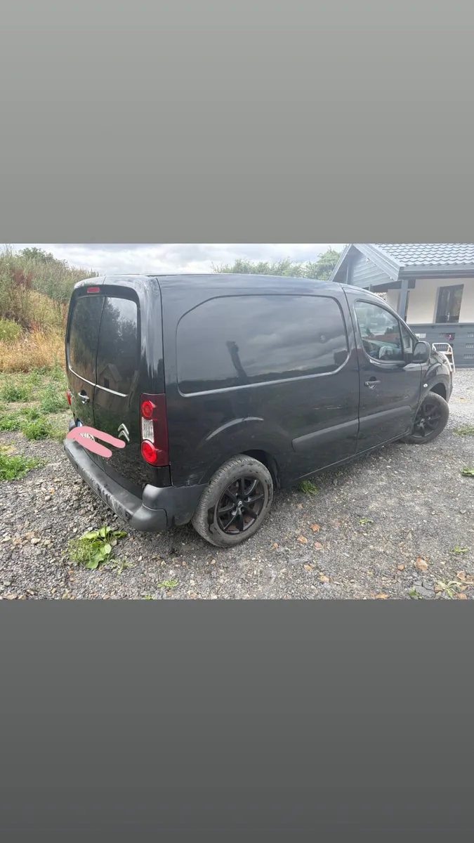 Berlingo van - Image 4