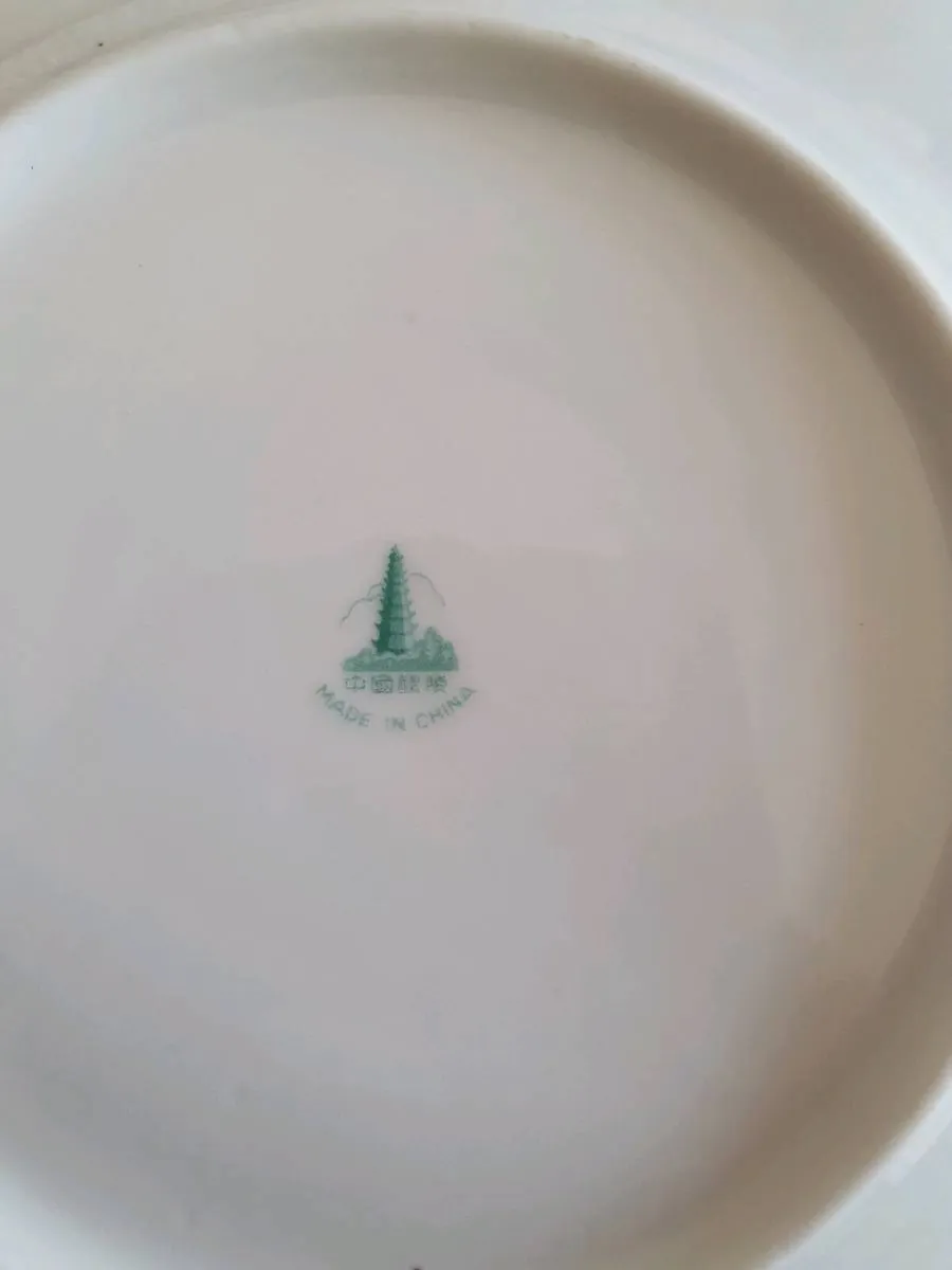 China set plus lamp etc. - Image 3