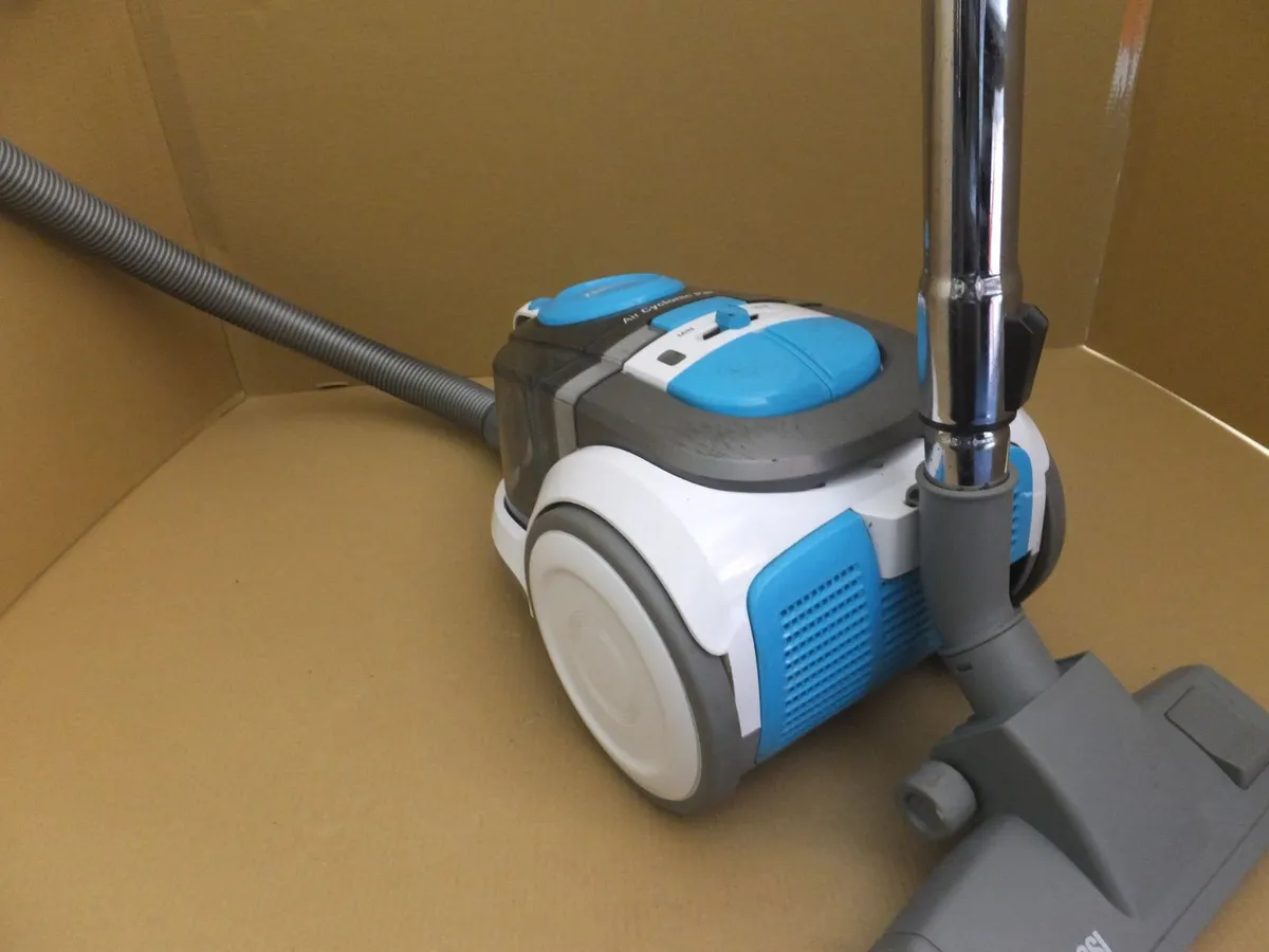 ZANUSSI vacuum cleaner - Image 3
