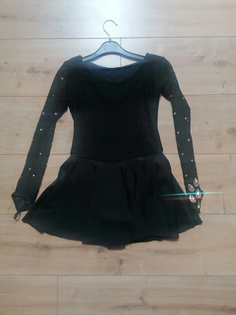 Irish dancing dress in-between black age 8-10 - Image 2