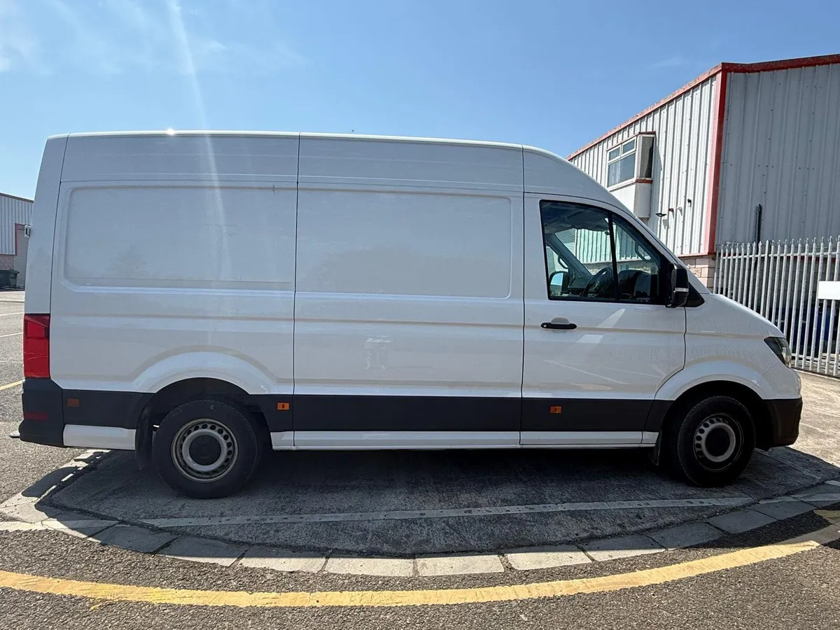 241 VOLKSWAGEN CRAFTER 35 177BH - Image 4