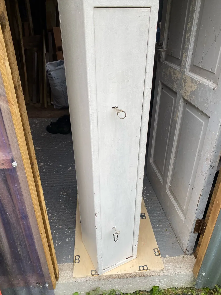 Gun safe - Image 2