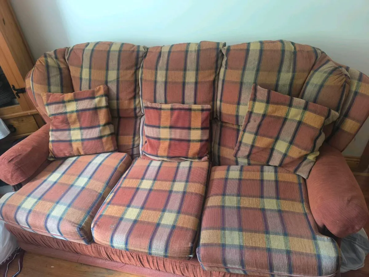 3piece sofa - Image 3