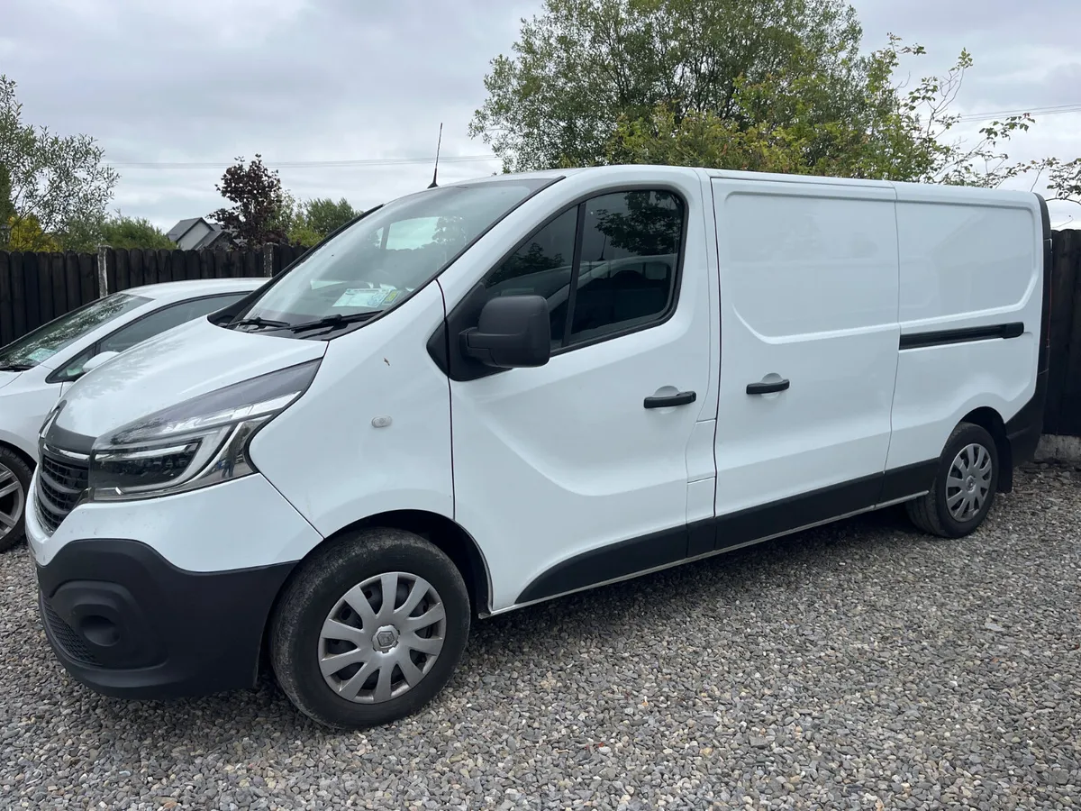 RENAULT TRAFIC VANS IN STOCK 2019-2021 - Image 2