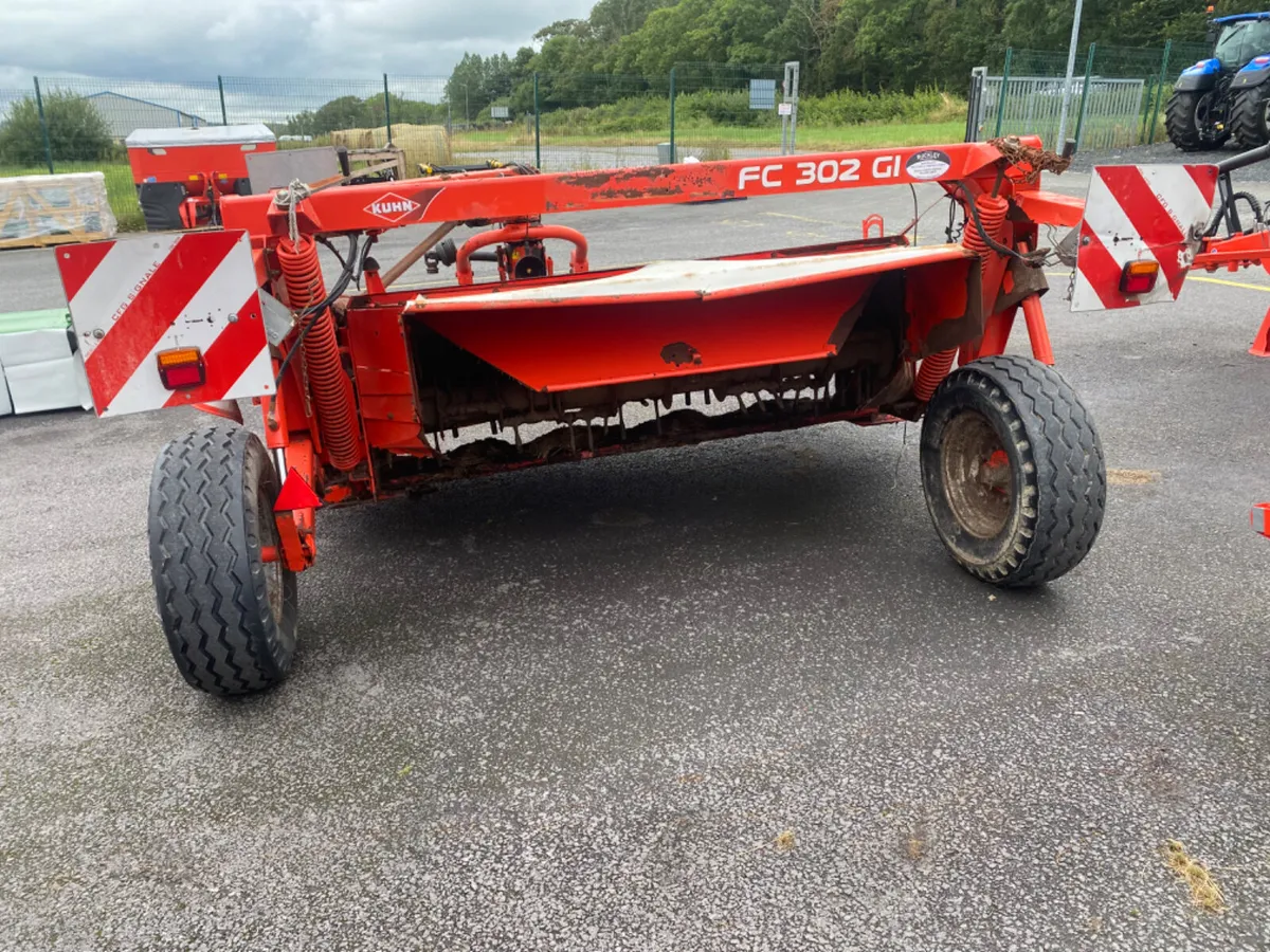 Kuhn fc 302 trailed mower - Image 2