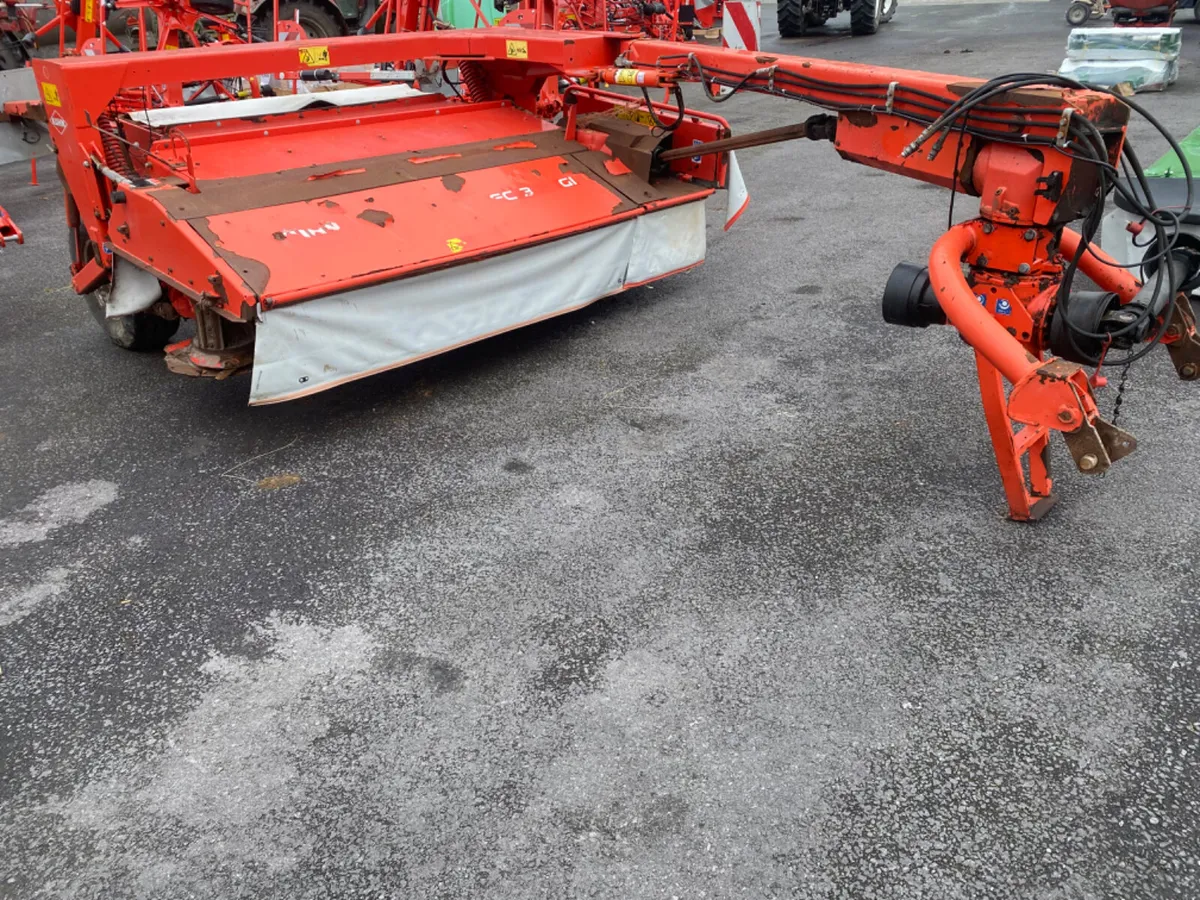 Kuhn fc 302 trailed mower - Image 3