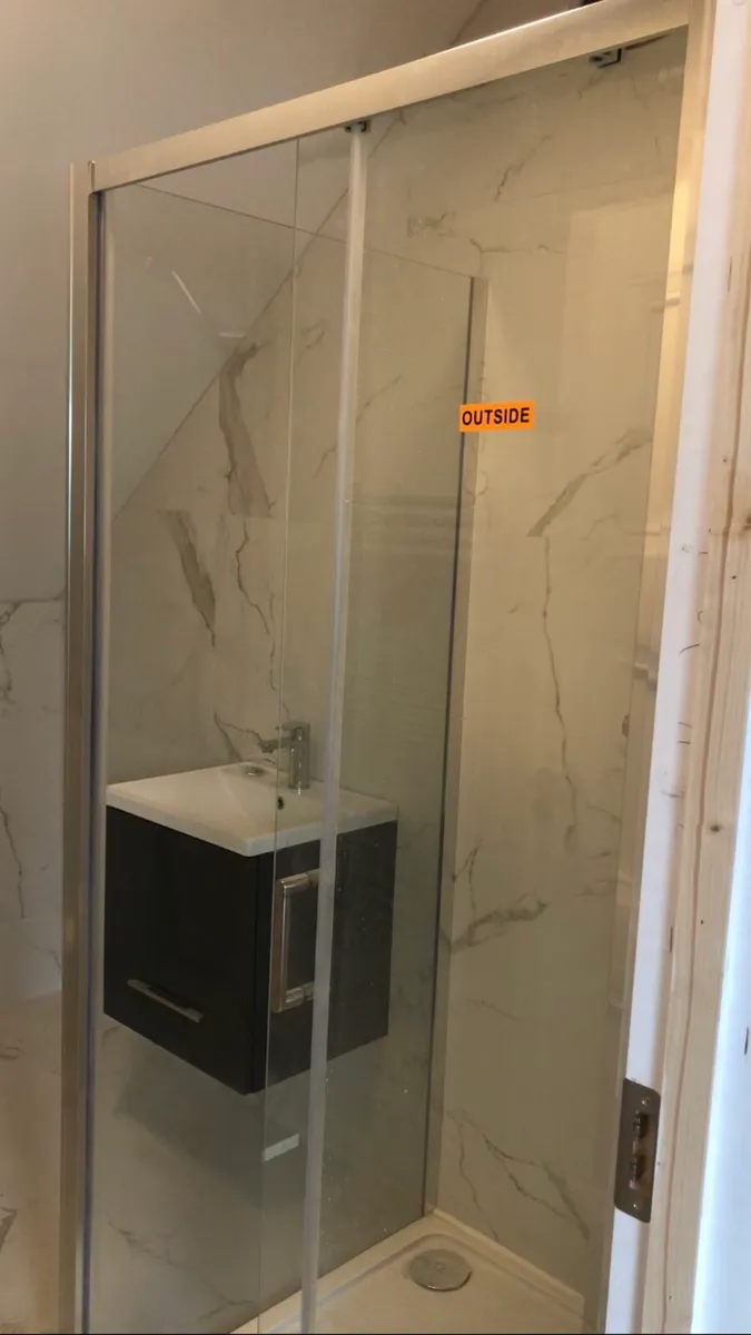 Shower door - Image 1