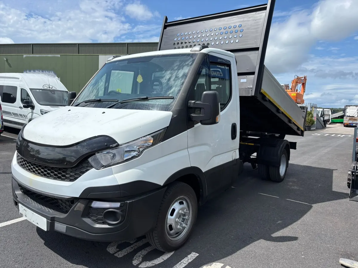 For Sale: 3.5 Ton Iveco Tipper - Image 3