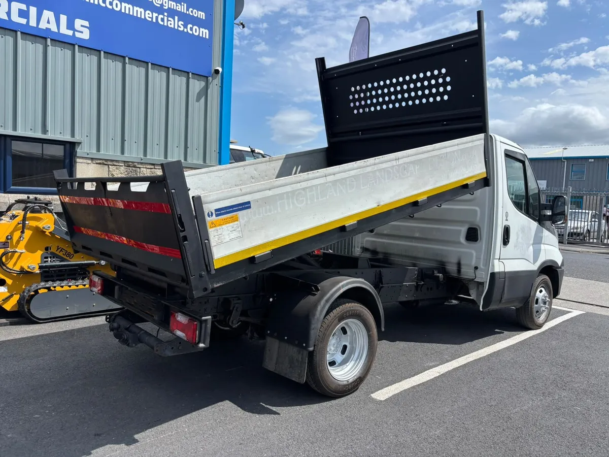 For Sale: 3.5 Ton Iveco Tipper - Image 4