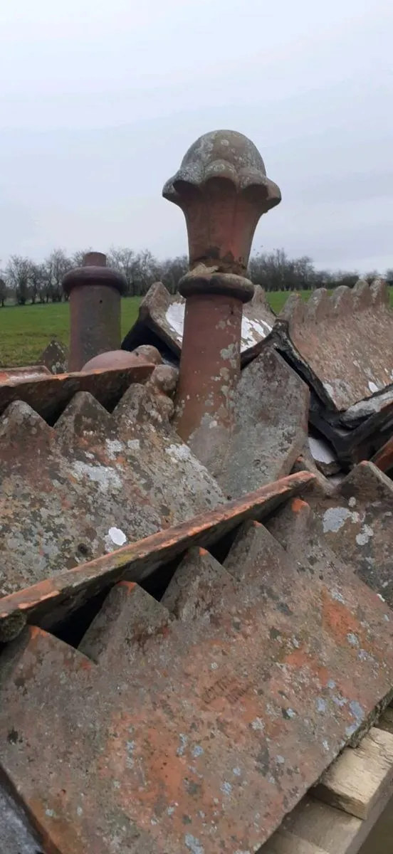 Bangor blue slate chimneypot roof floor ridge tile - Image 3