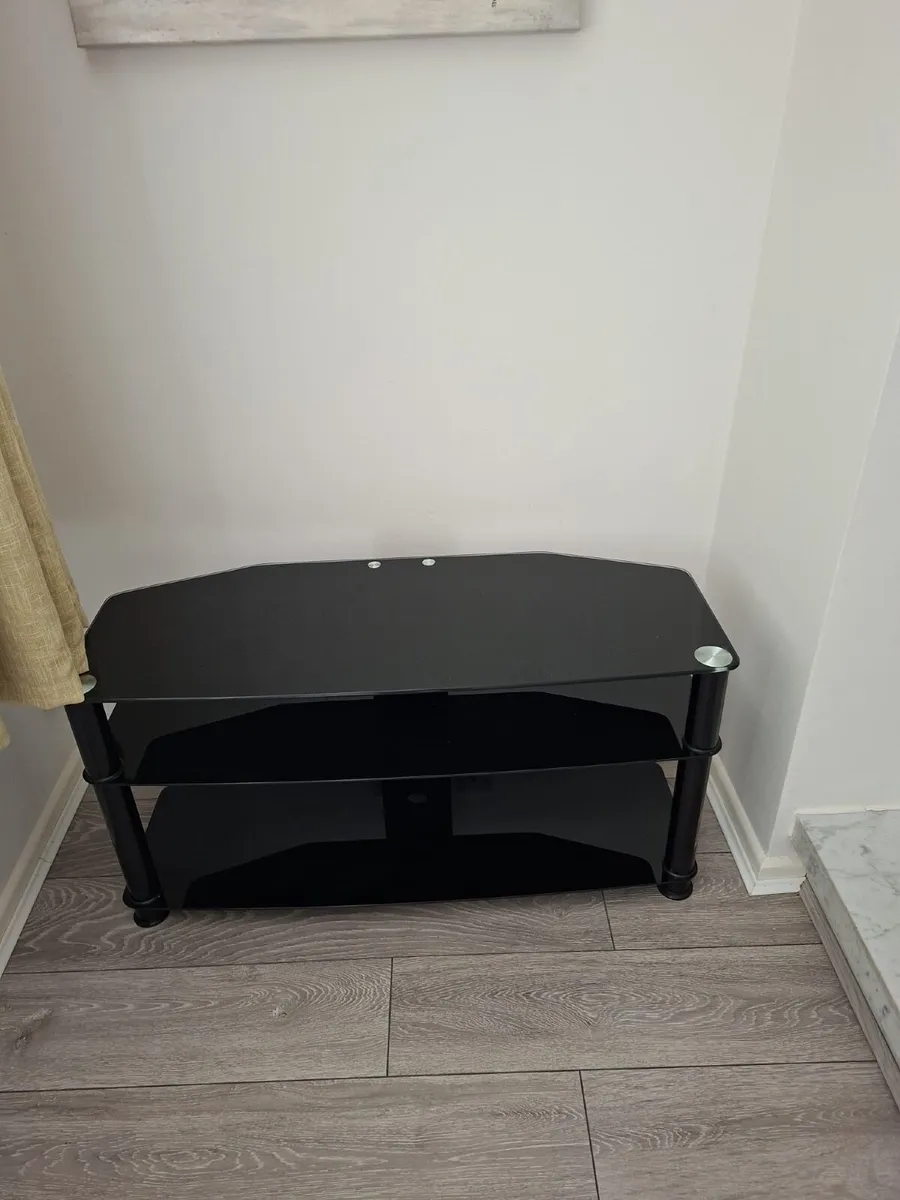 TV stand - Image 2