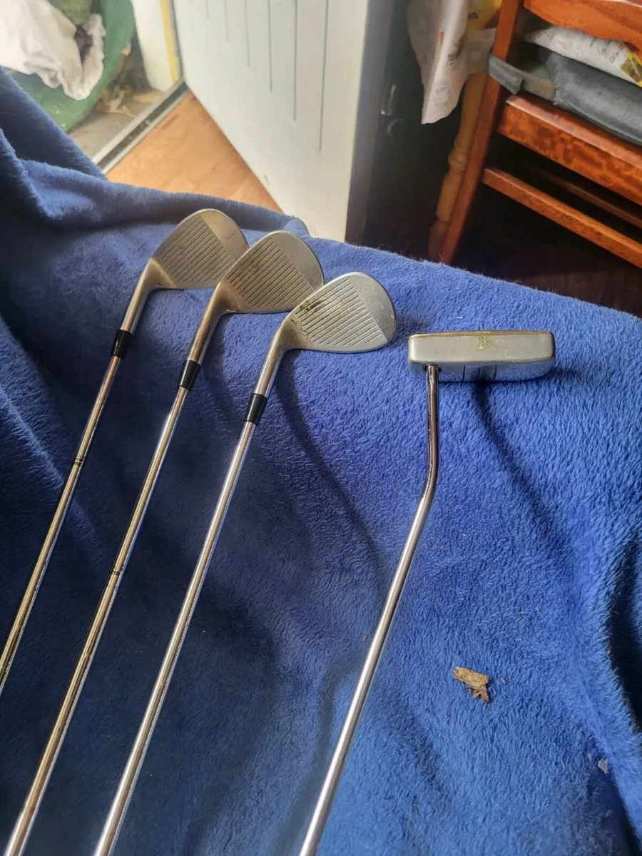 Golf wedges + ping Bergen putter. - Image 3