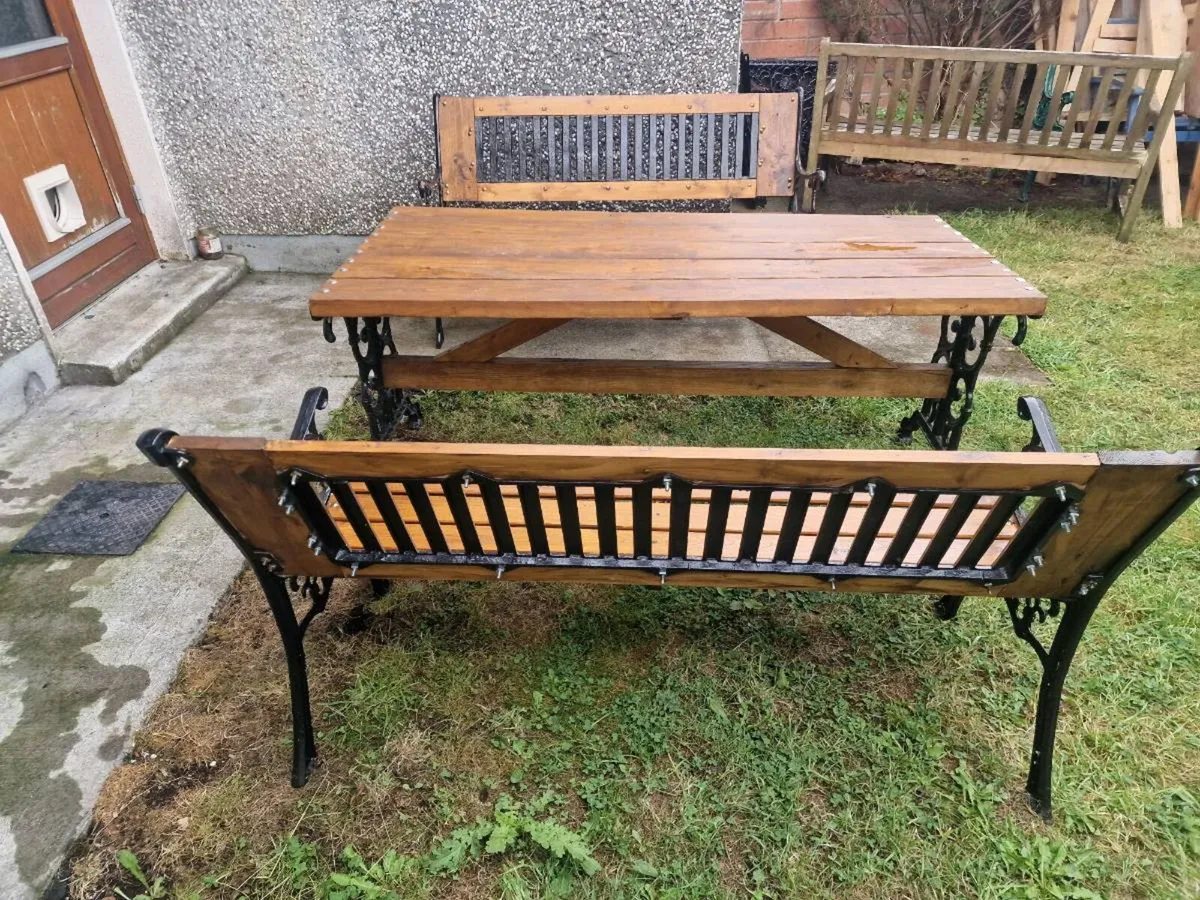 Cast iron Garden table and 2 bench - Image 2