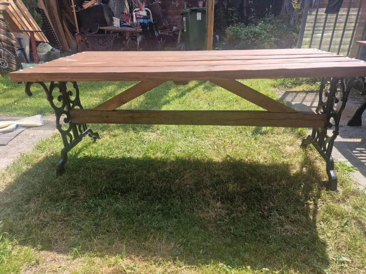 Heavy cast iron table - Image 4