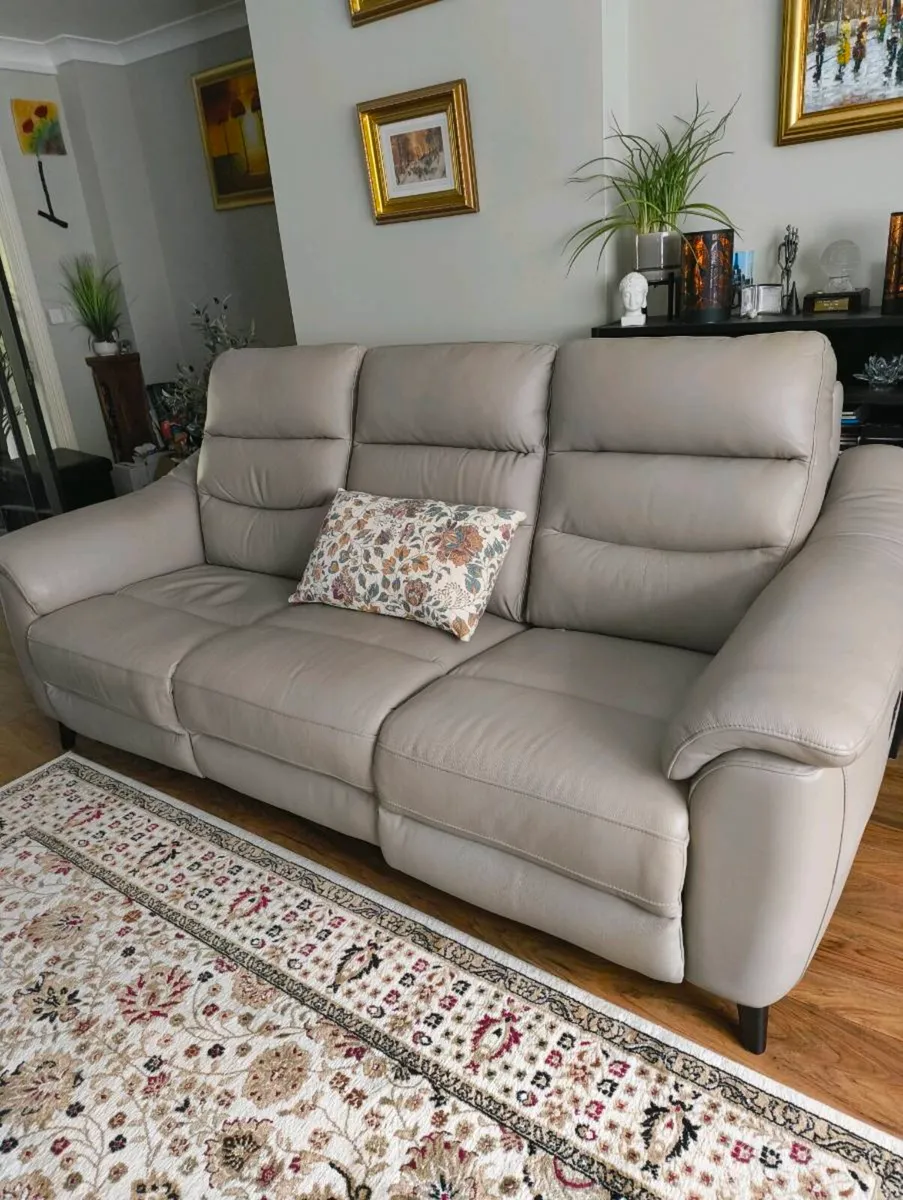 Sofa electric recliner - Image 1