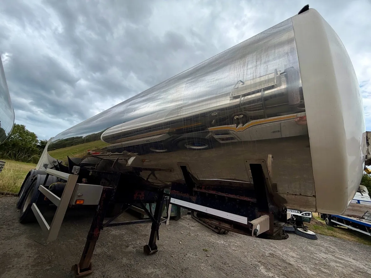 Crossland water food grade tanker trailer - Image 3