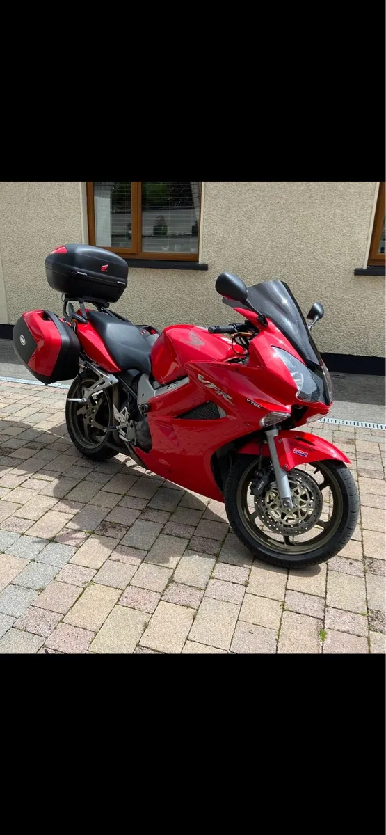 Honda VFR800 vtec - Image 2