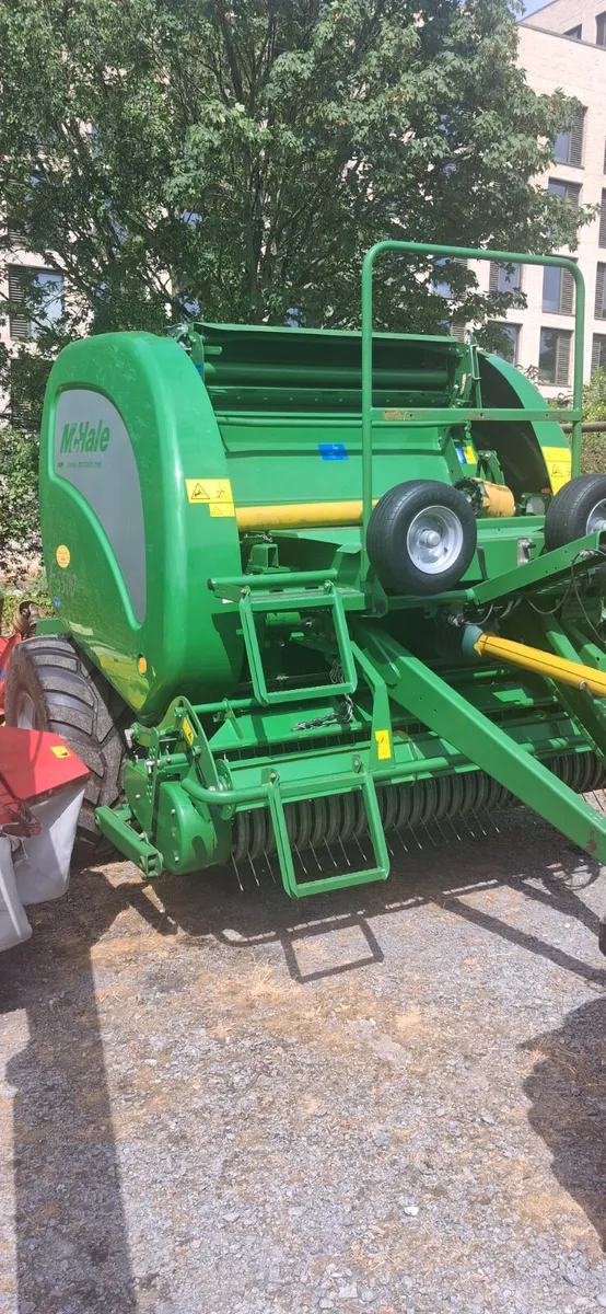 McHale f5500 baler - Image 1