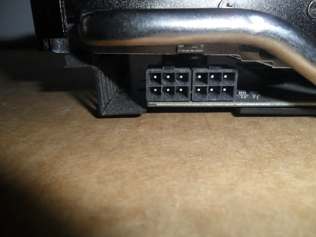Asus gtx 670 directcu ii 2 gb - Image 4