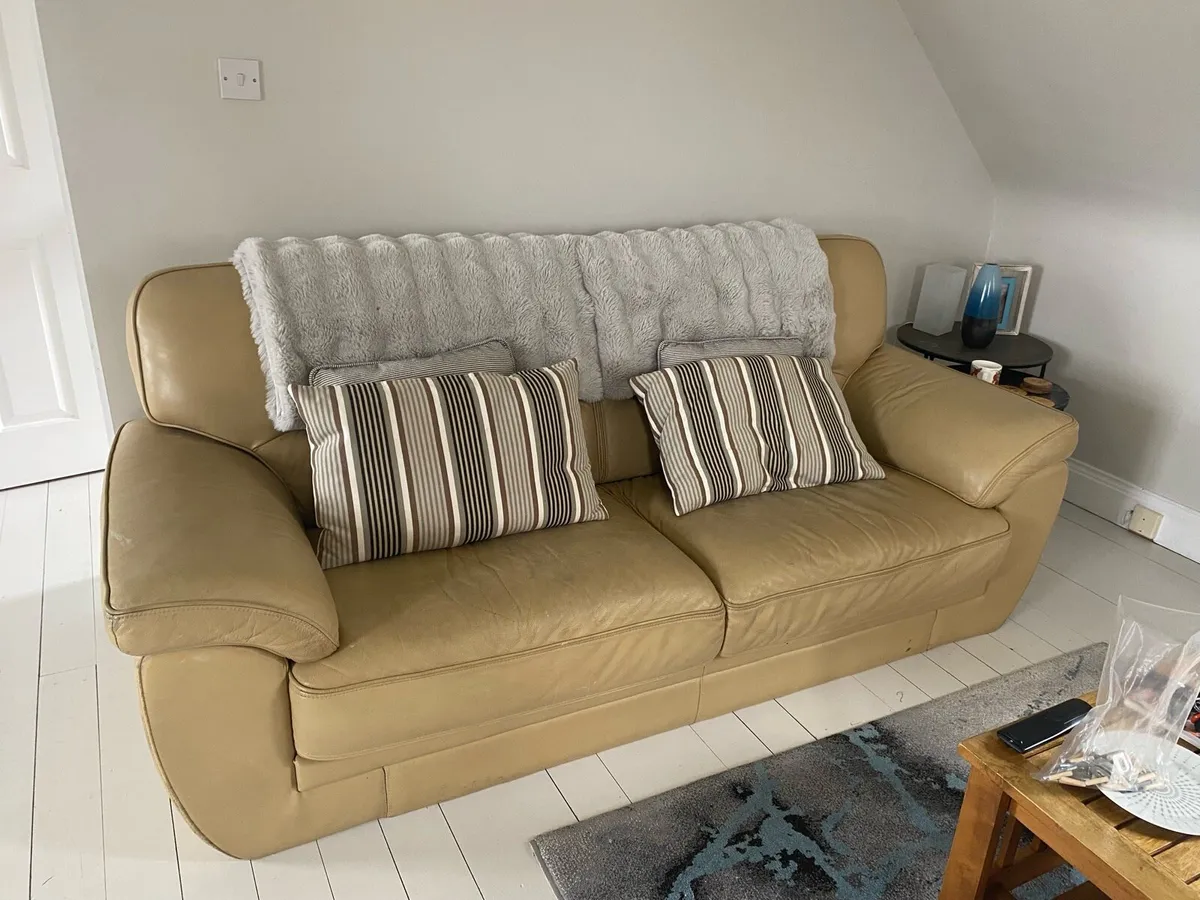 Sofa - Image 2
