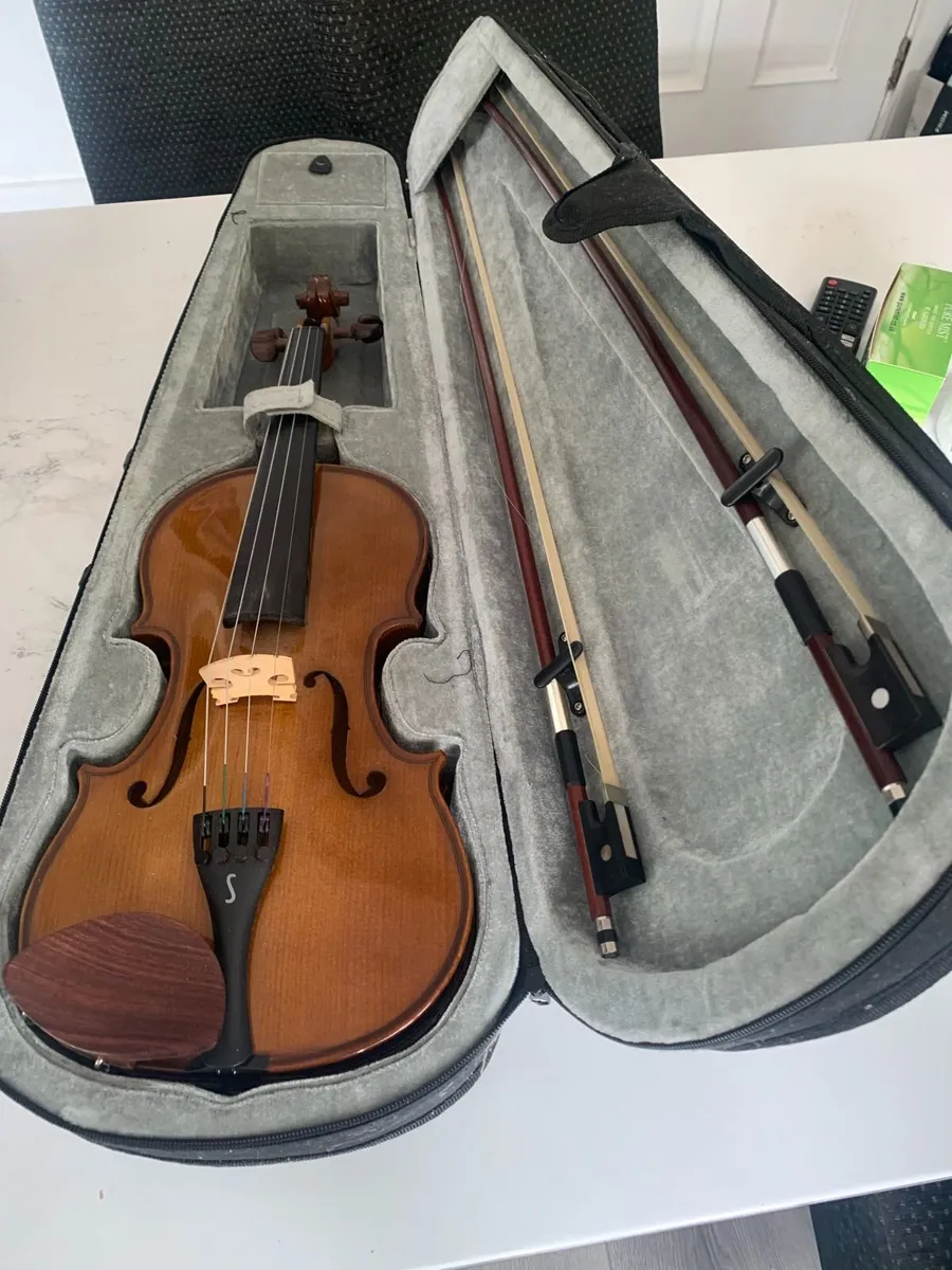 2 violins - Image 1
