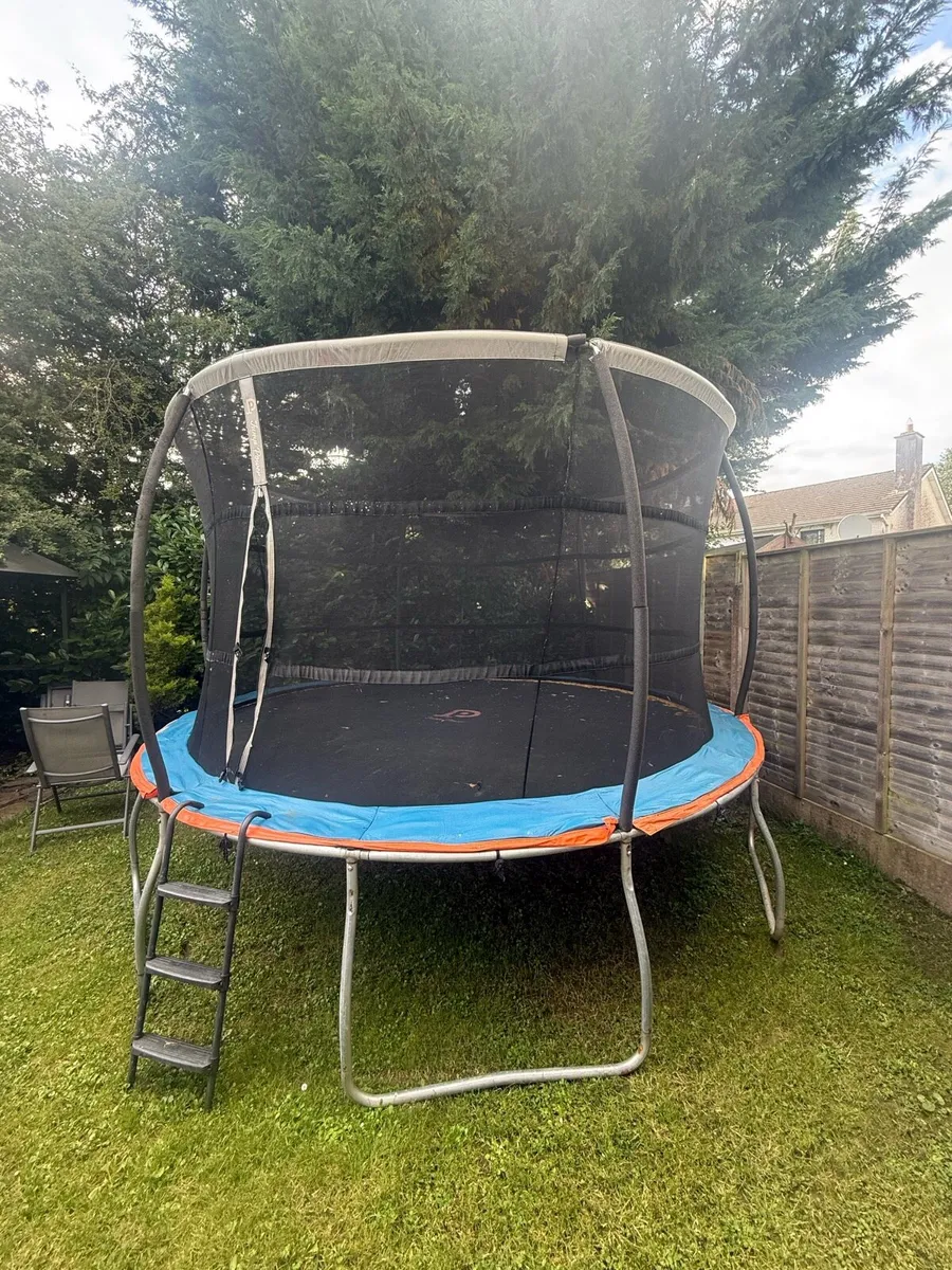 Trampoline for Sale – Excellent Condition - Image 2