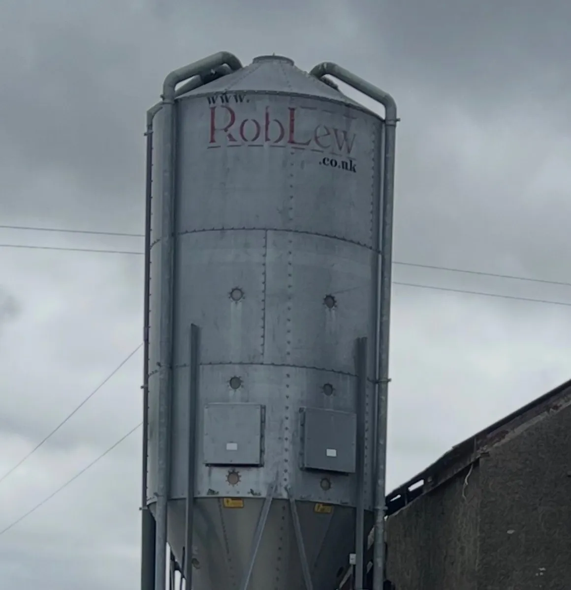 Rob Lew 12 tonne 2 chamber meal silo - Image 2