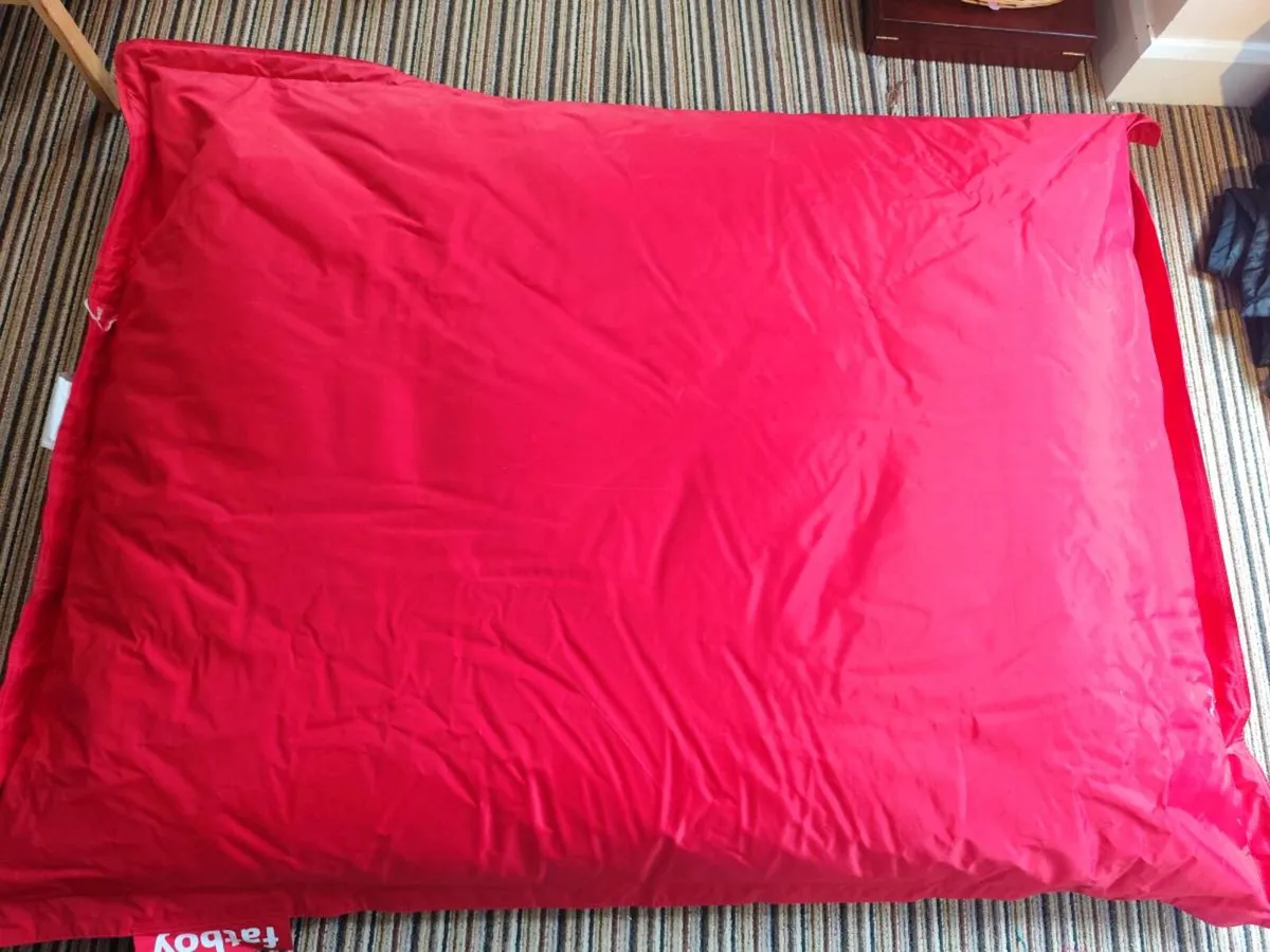 Large Fatboy bean bag - Image 1